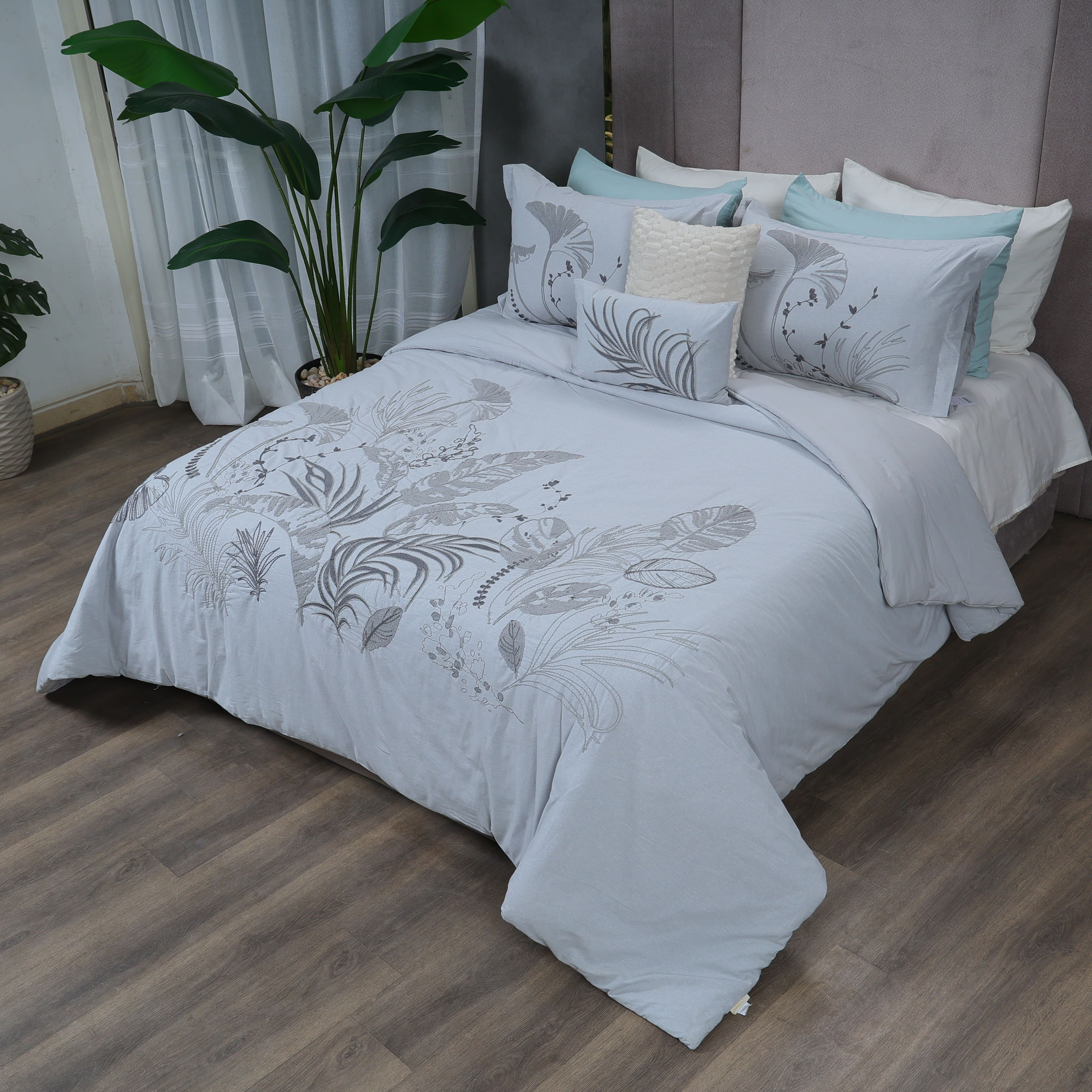 Jadore Comforter