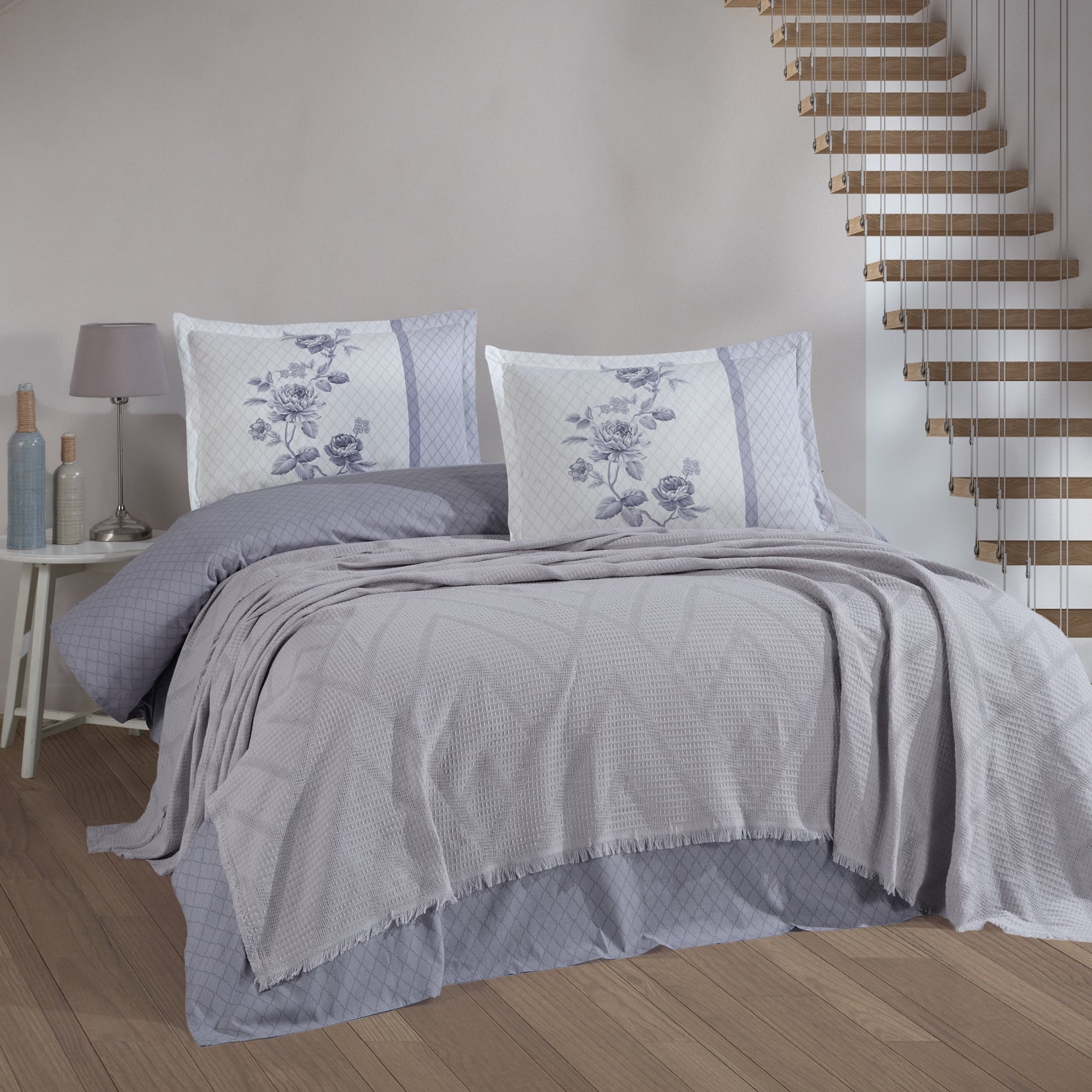 Sauve Bedspread set