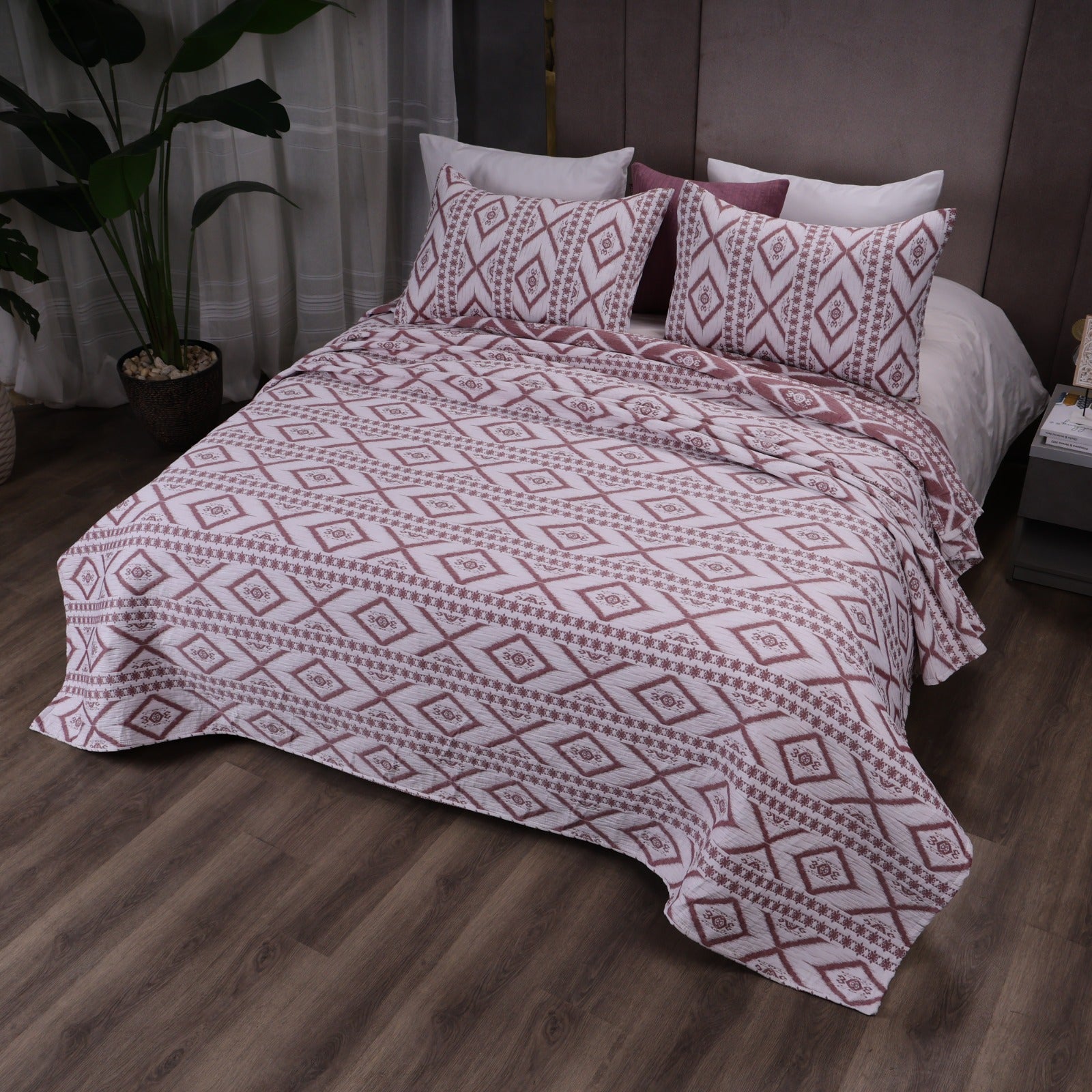 Elora Bedspread