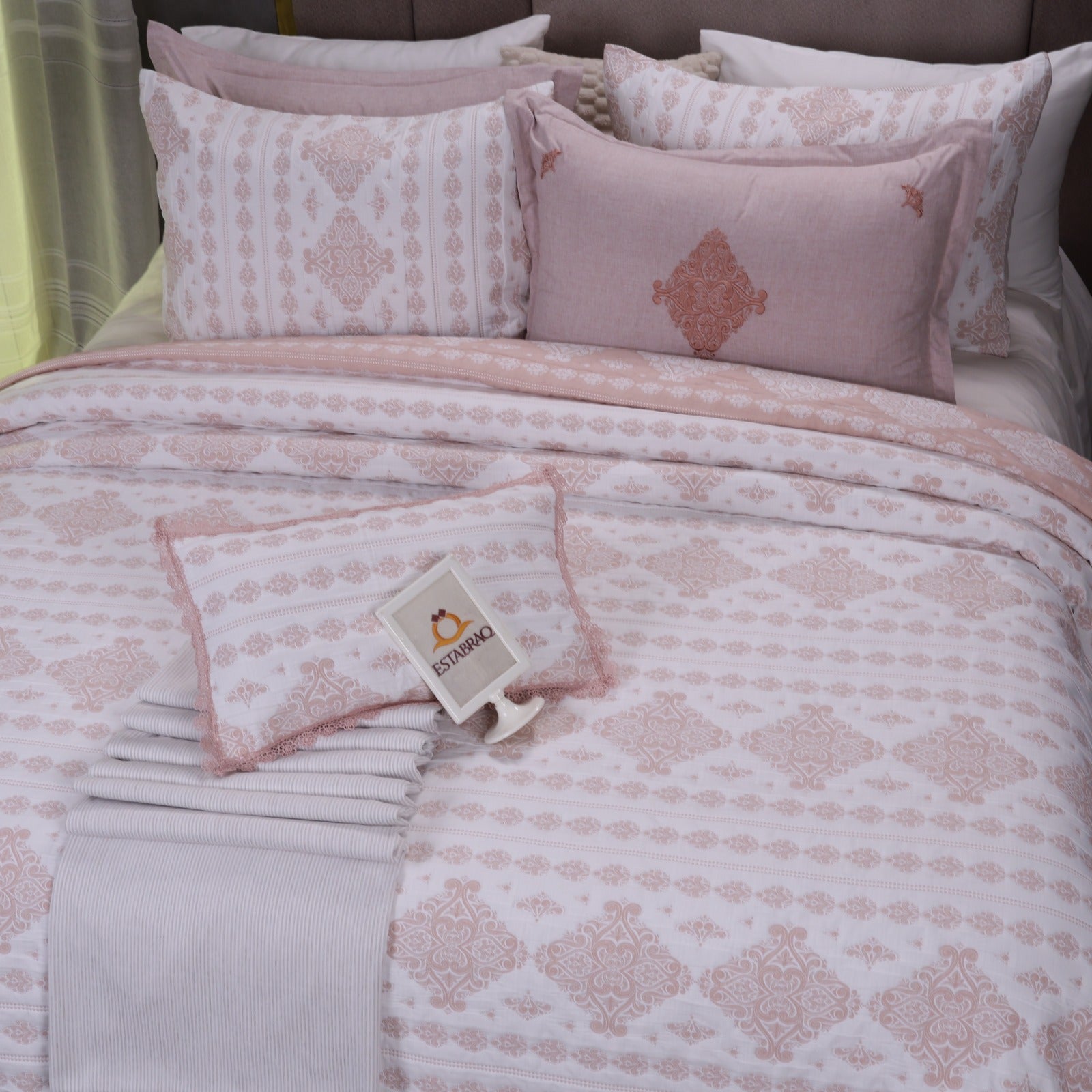 Shahrzad Bedspread Set
