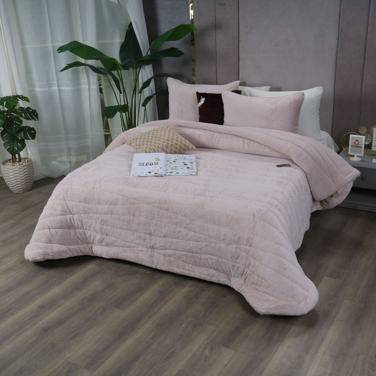 Mare Comforter