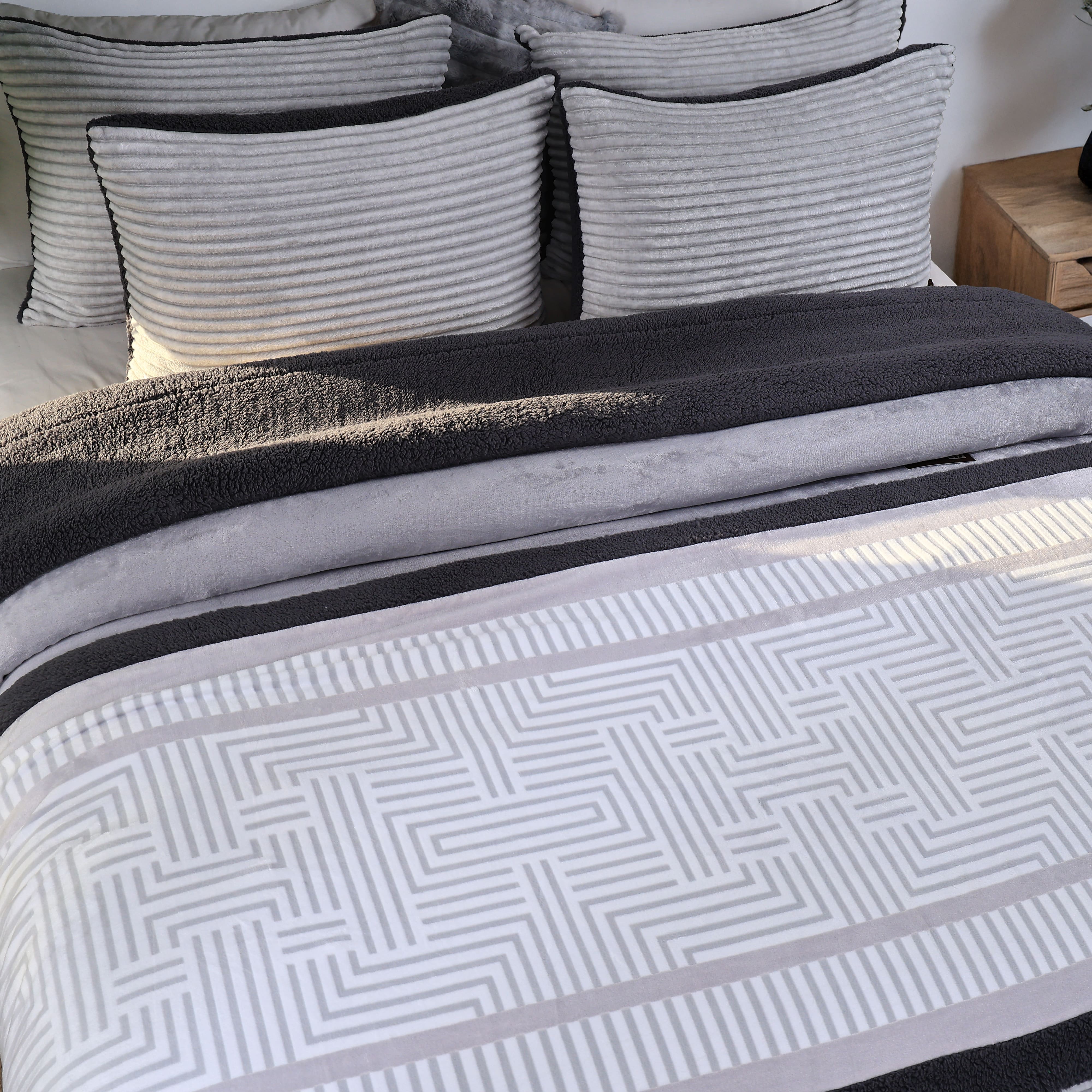Doko Grey COMFORTER